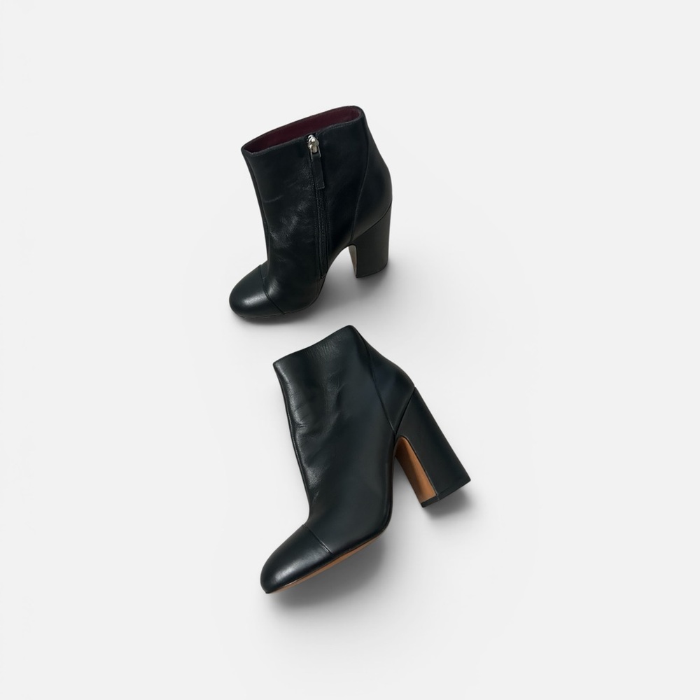 MARC JACOBS Women's Black Leather Block Heel Ankle Boots size 40 fits like 8.5